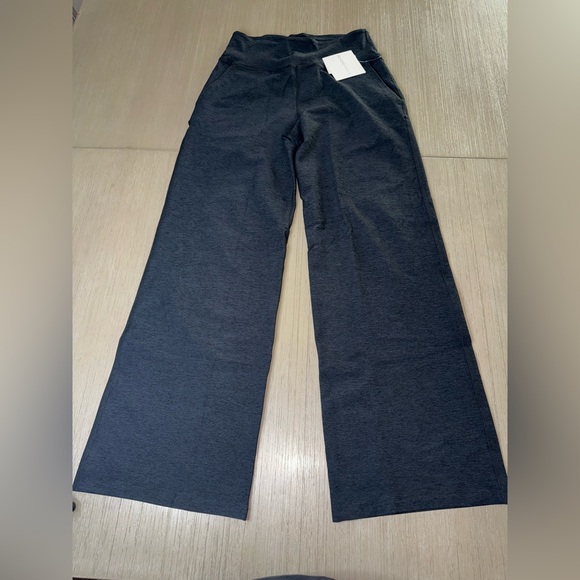 Beyond Yoga Charcoal Wide-Leg Pants - Picture 5 of 12